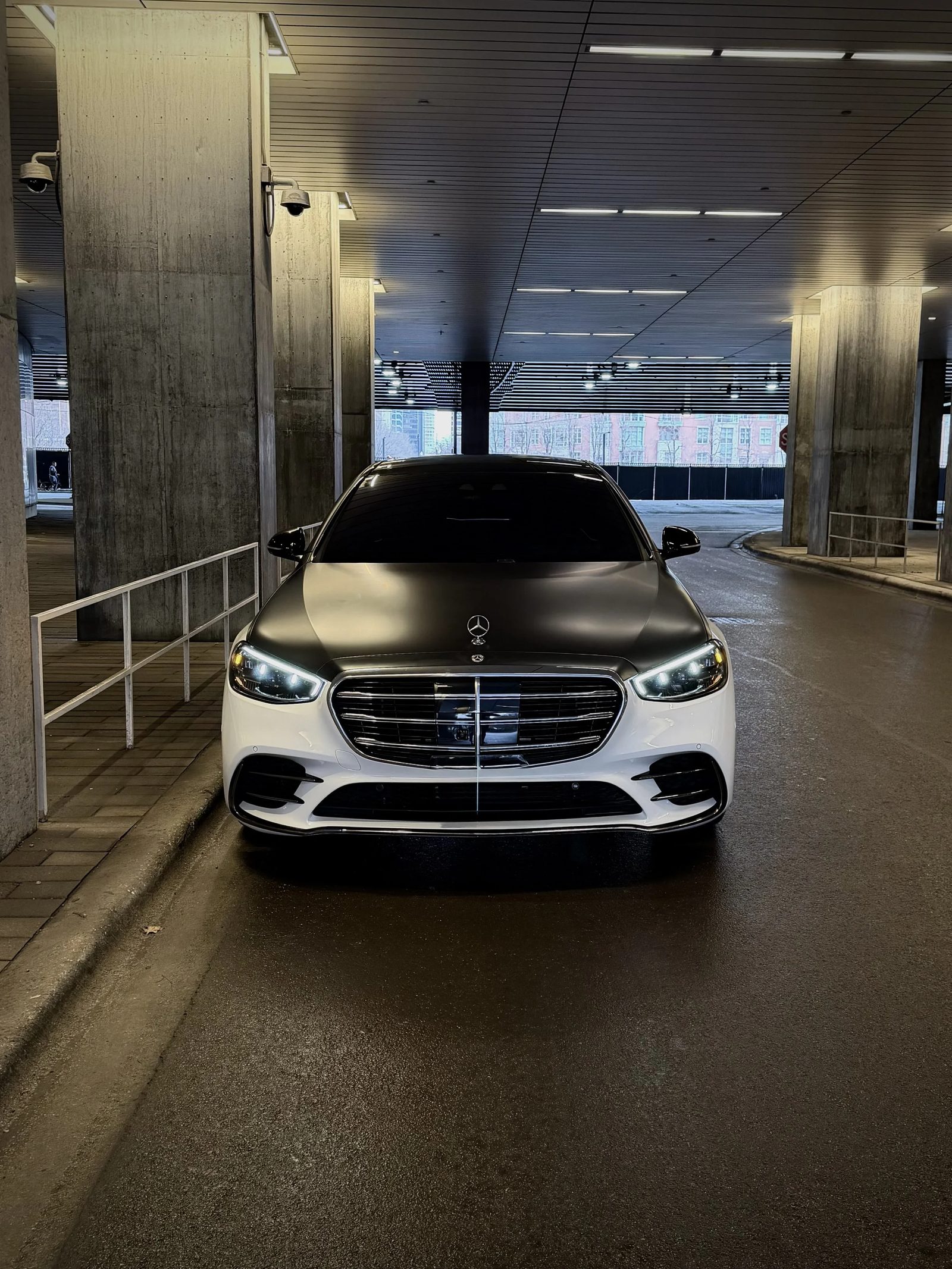 Mercedes-Benz S580 photo 2 - BExotic Chicago, IL