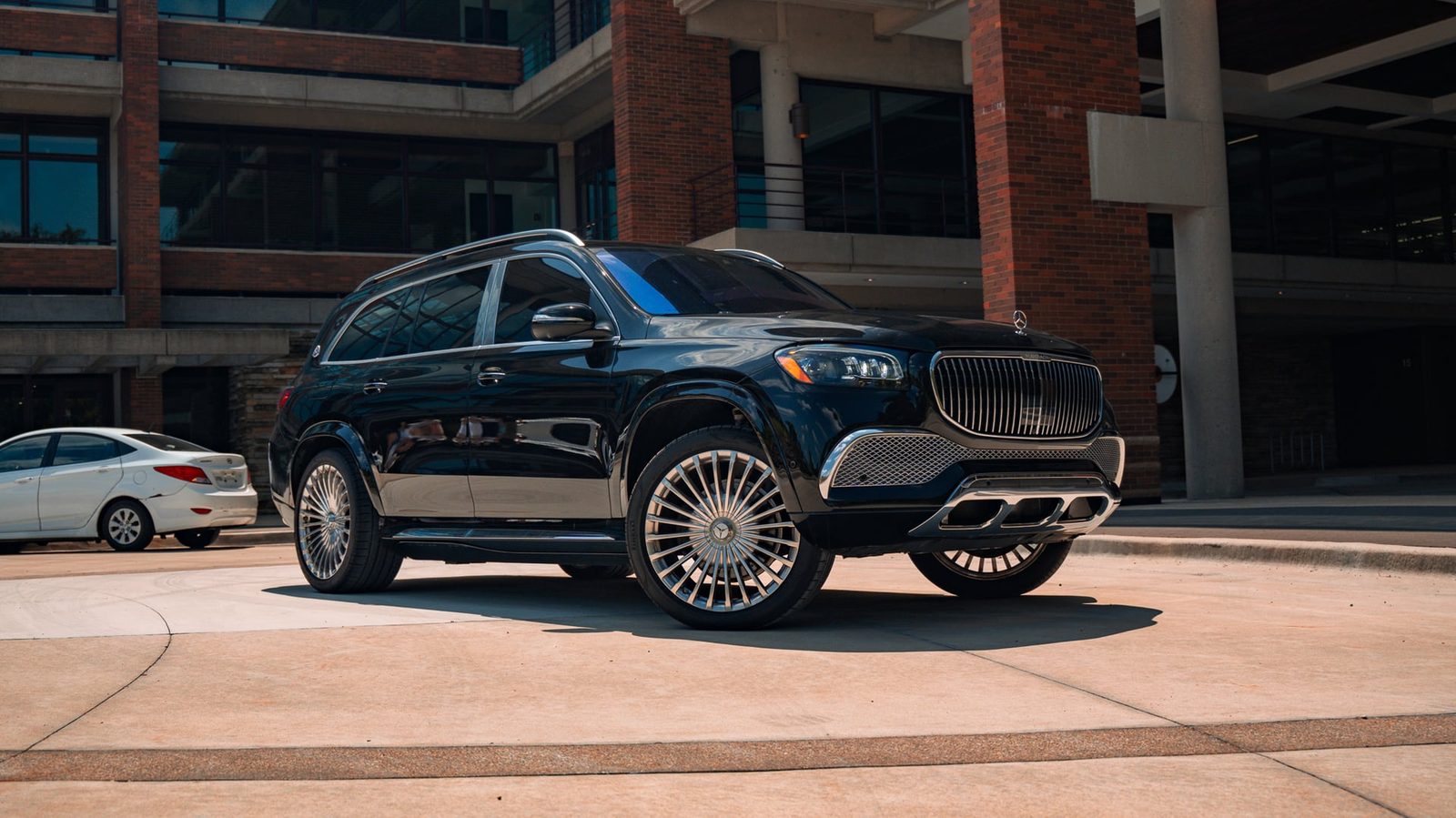 Mercedes-Maybach GLS 600 photo 2 - BExotic Chicago, IL