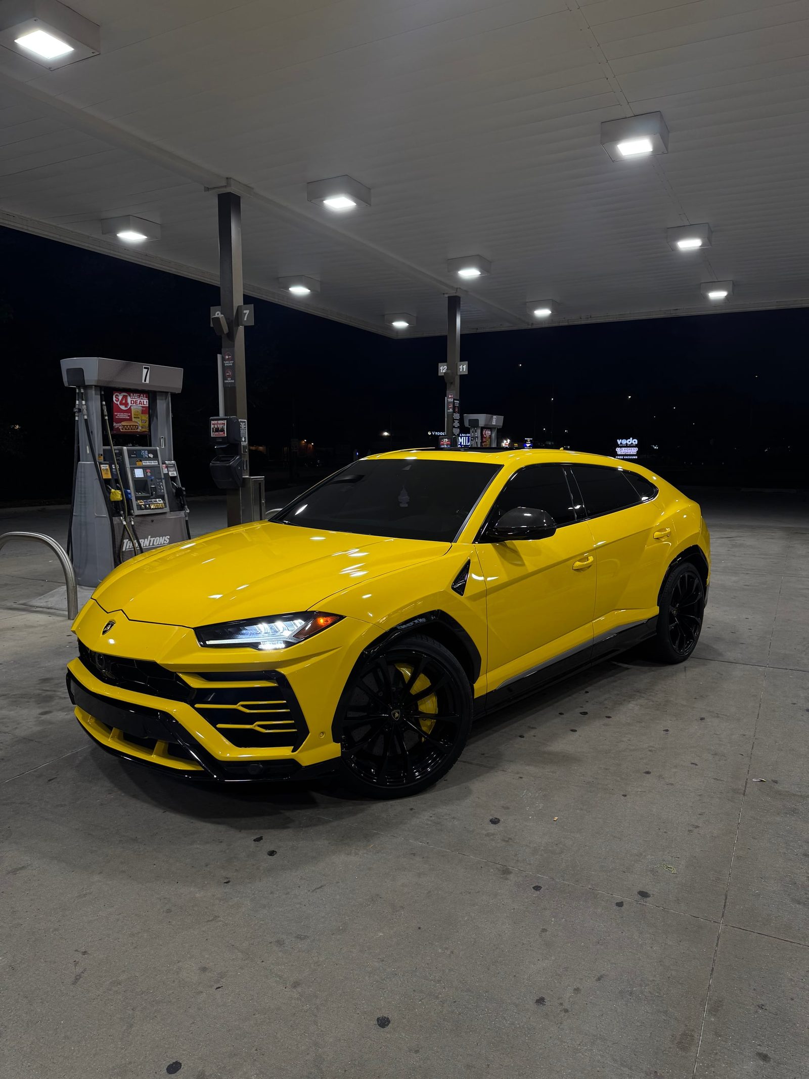 Lamborghini Urus Stage 2 — Yellow available to rent from BExotic in Milwaukee