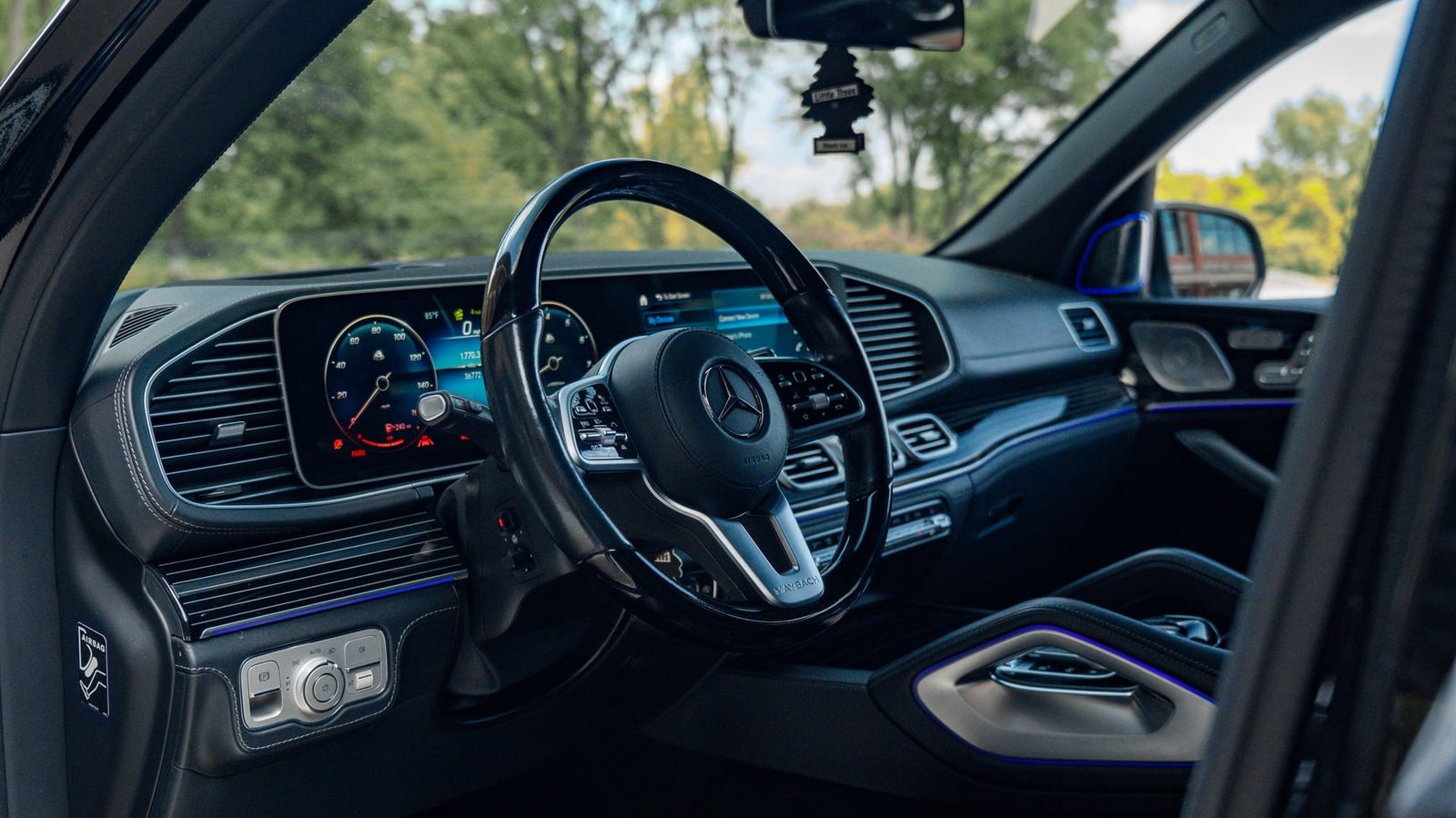 Mercedes-Maybach GLS 600 photo 7 - BExotic Chicago, IL