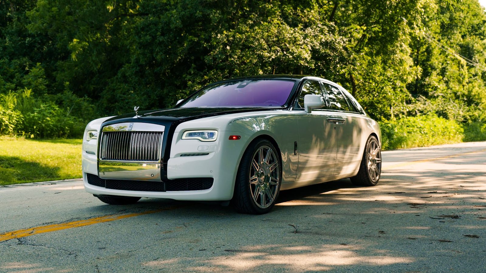 Rolls-Royce Ghost photo 2 - BExotic Chicago, IL