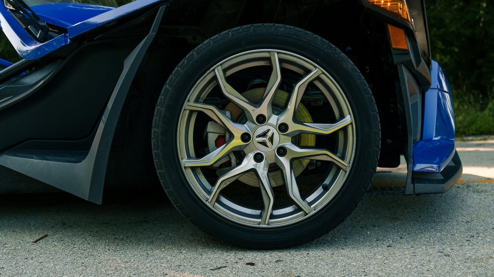 Polaris Slingshot SL photo 8 - BExotic Chicago, IL