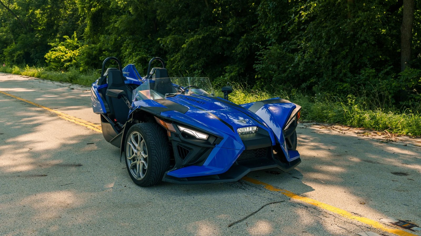 Polaris Slingshot SL photo 2 - BExotic Chicago, IL