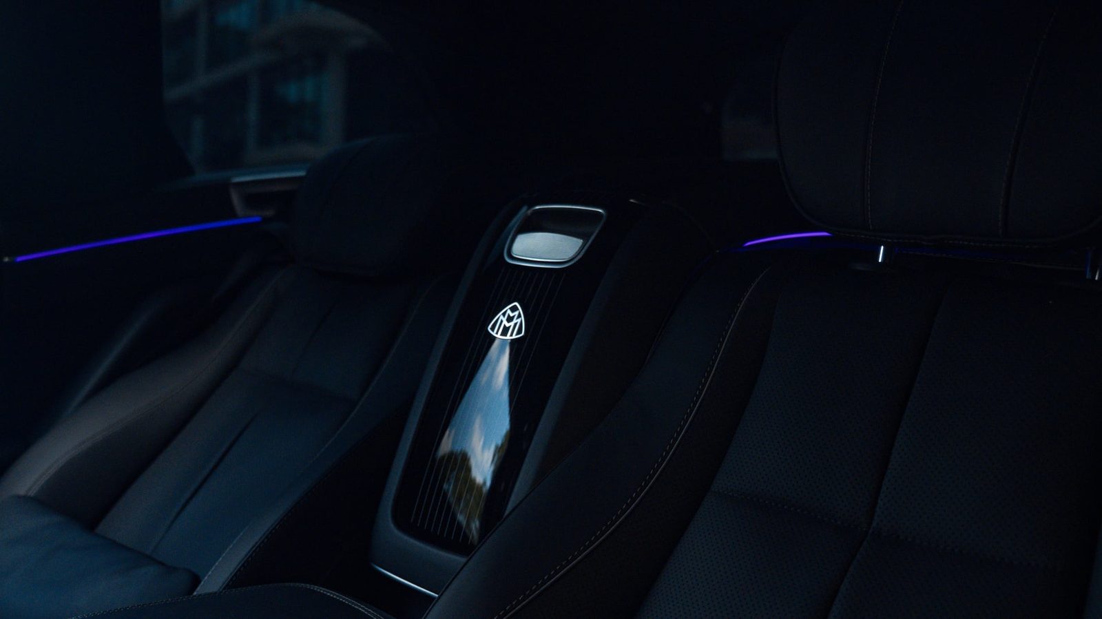 Mercedes-Maybach GLS 600 photo 9 - BExotic Chicago, IL