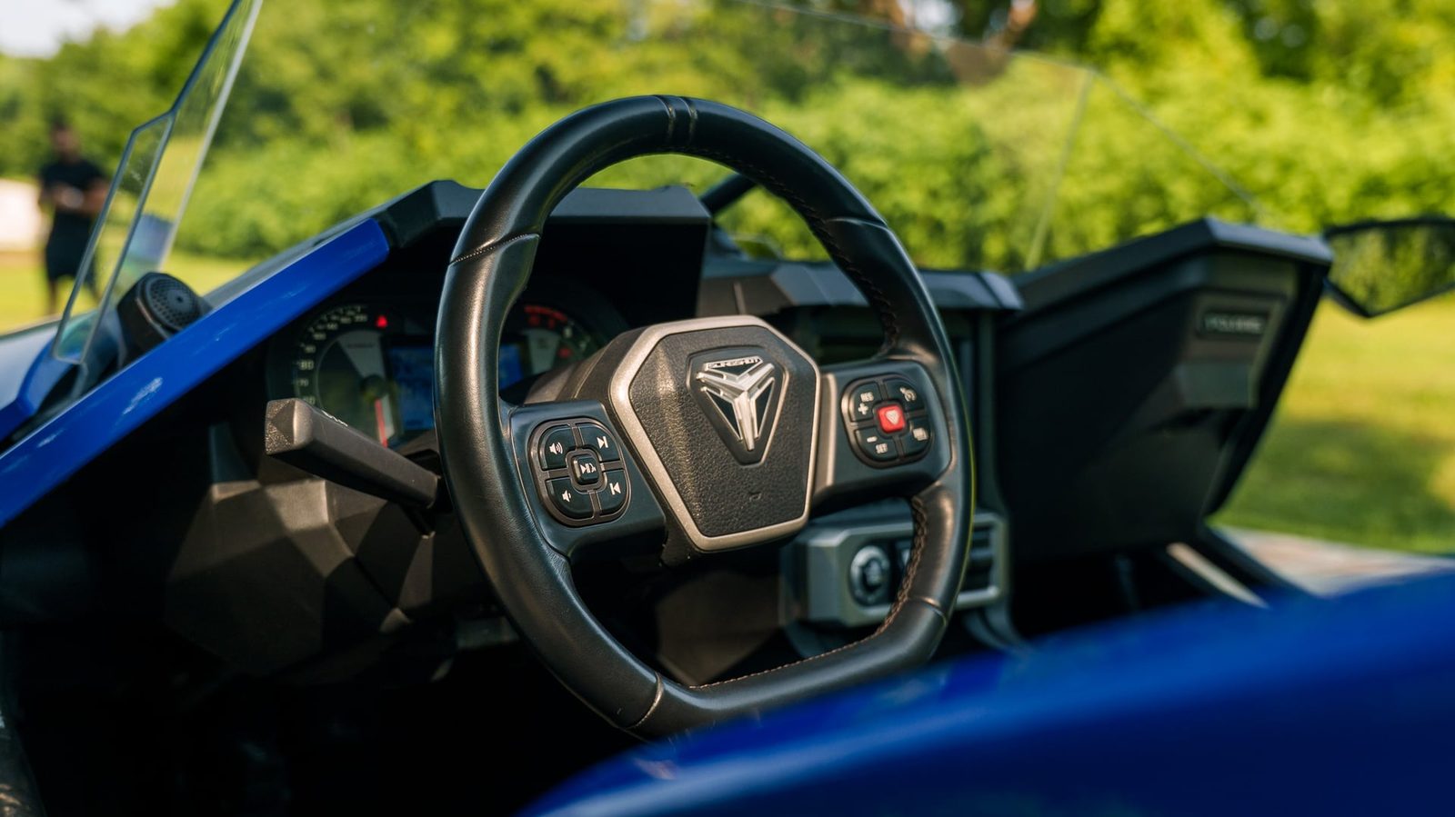 Polaris Slingshot SL photo 4 - BExotic Chicago, IL