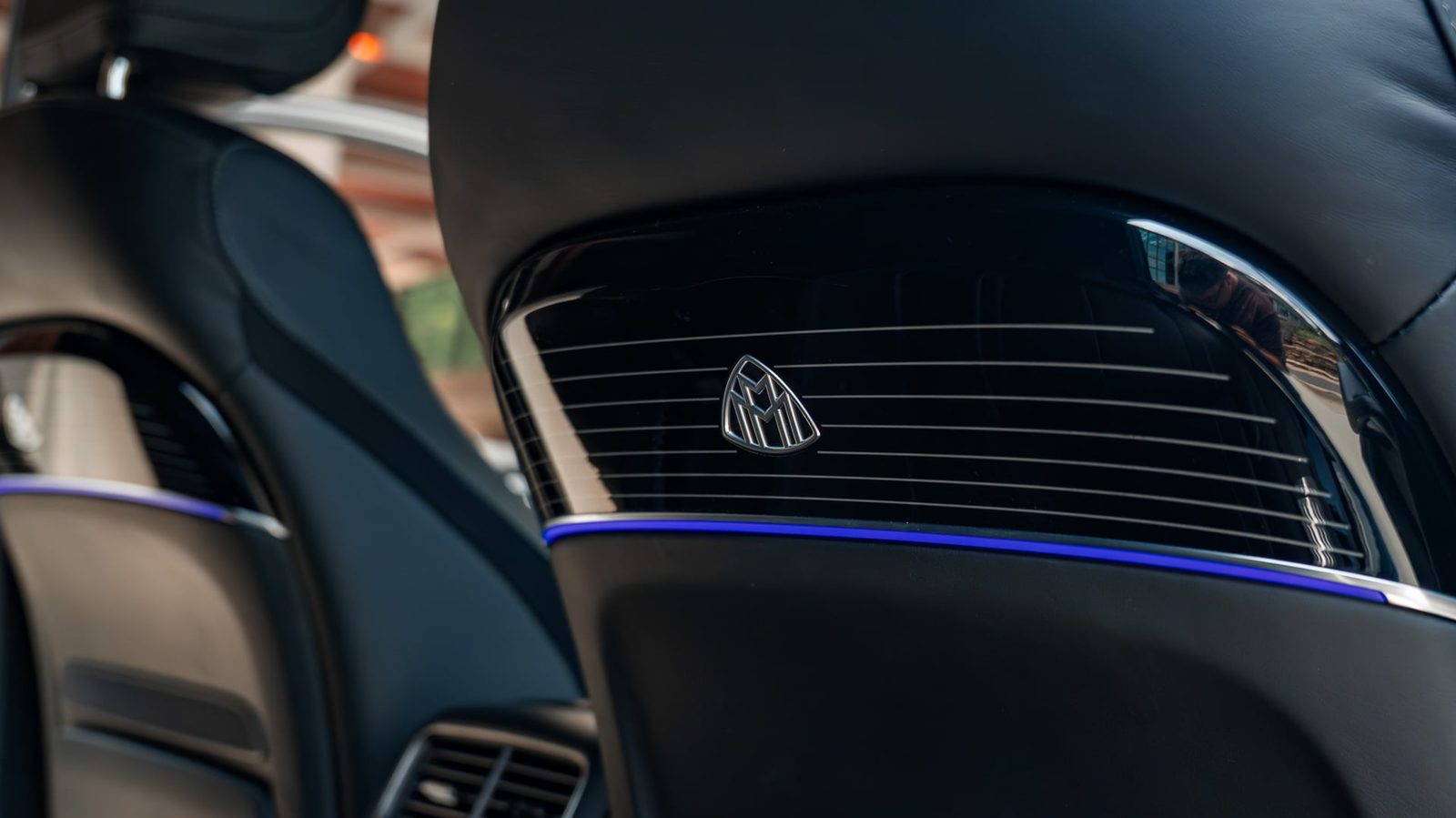 Mercedes-Maybach GLS 600 photo 10 - BExotic Chicago, IL