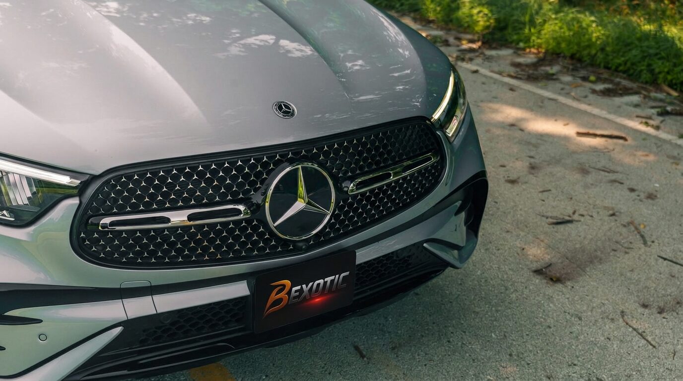 Mercedes-Benz GLC 300 photo 9 - BExotic Chicago, IL