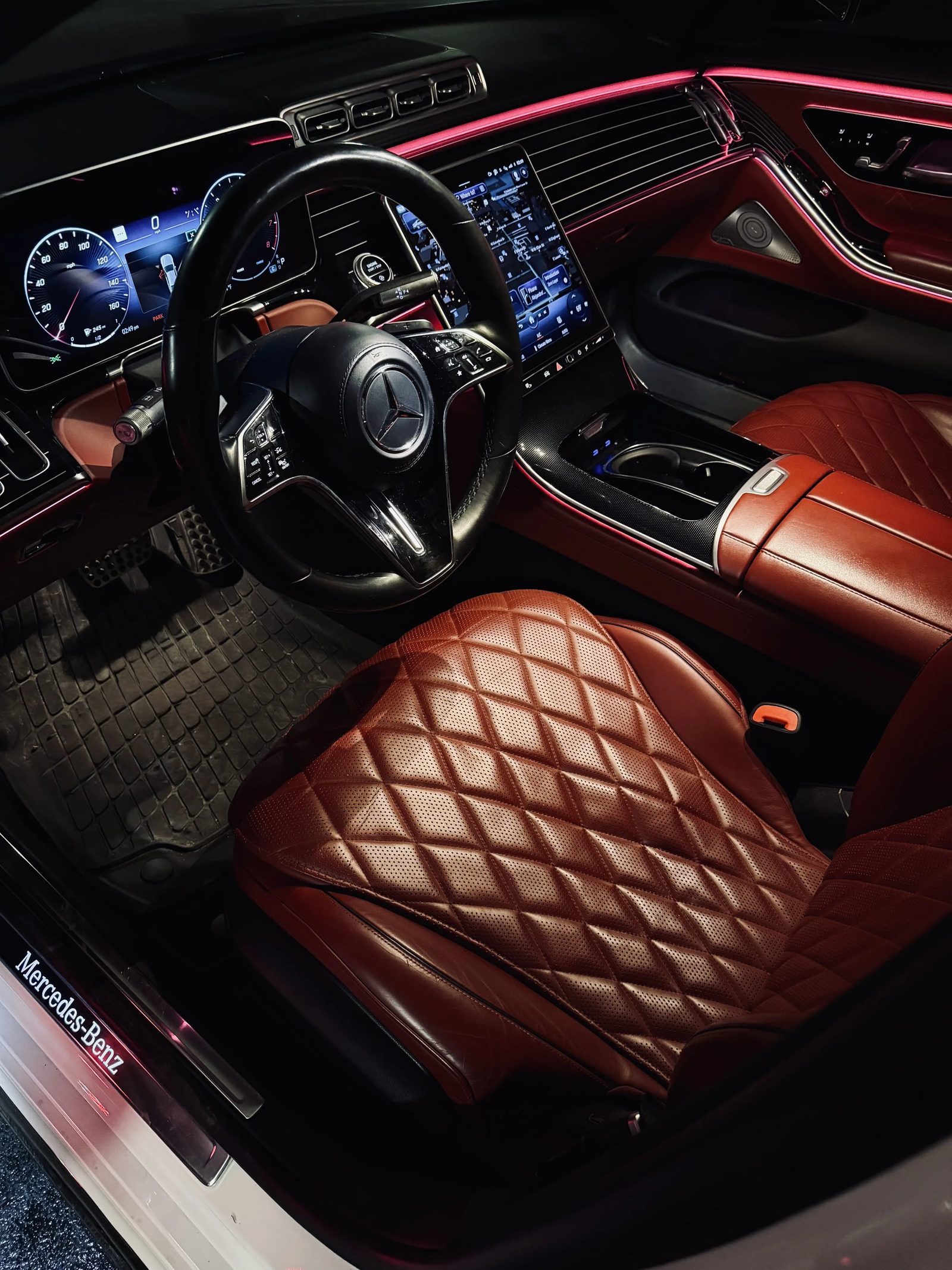Mercedes-Benz S580 photo 4 - BExotic Chicago, IL