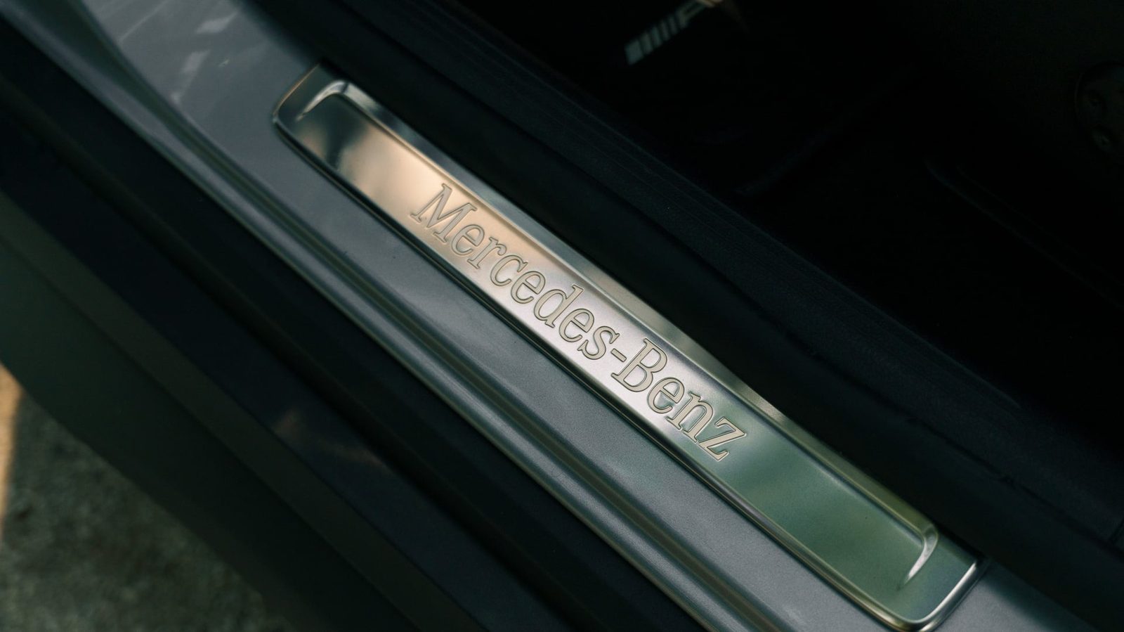 Mercedes-Benz GLC 300 photo 10 - BExotic Chicago, IL