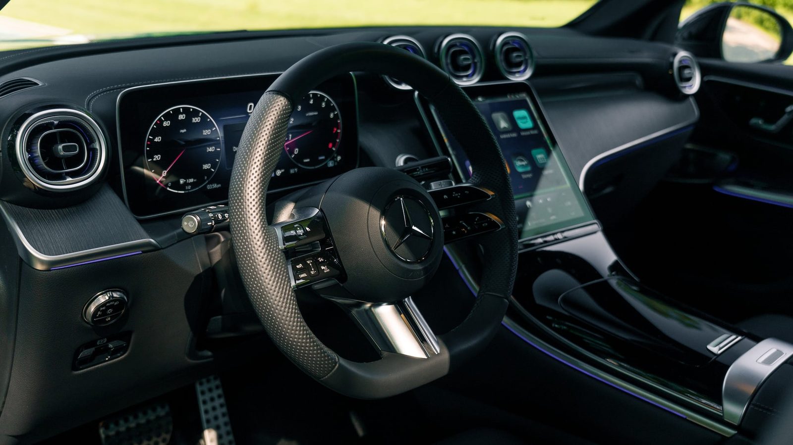 Mercedes-Benz GLC 300 photo 5 - BExotic Chicago, IL