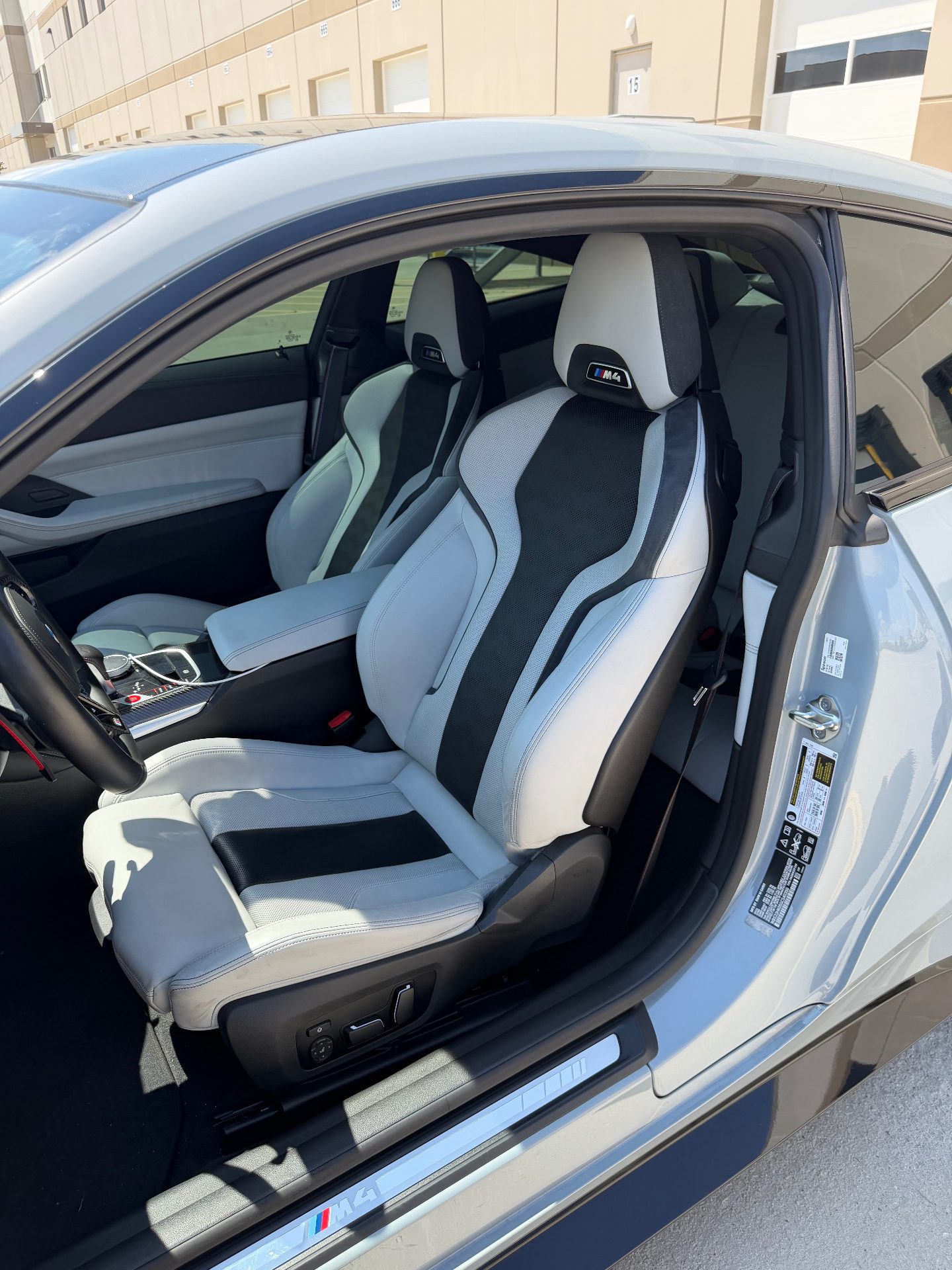 2023 BMW M4 Comp photo 5 - BExotic Milwaukee, WI