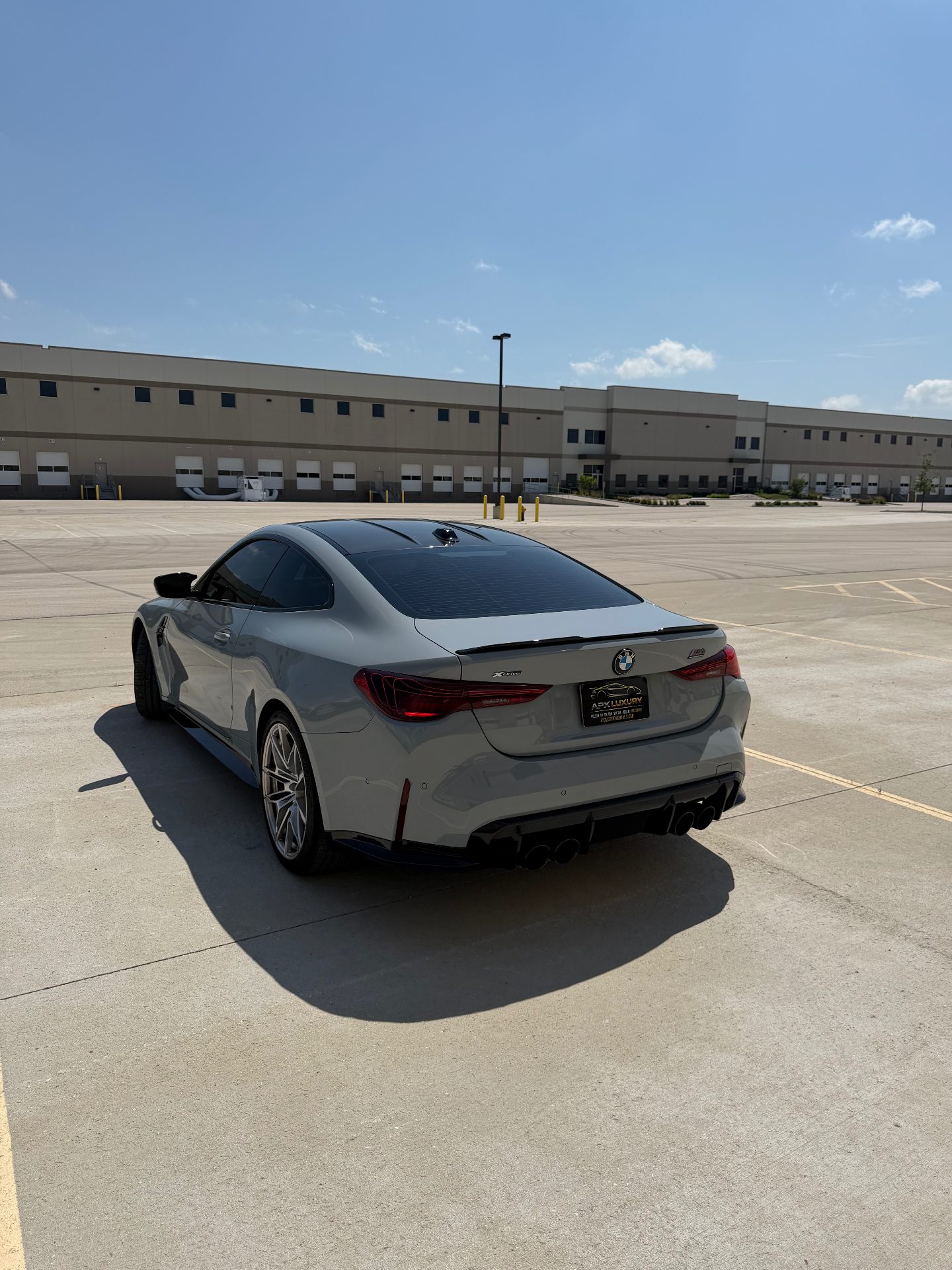 2023 BMW M4 Comp photo 3 - BExotic Milwaukee, WI